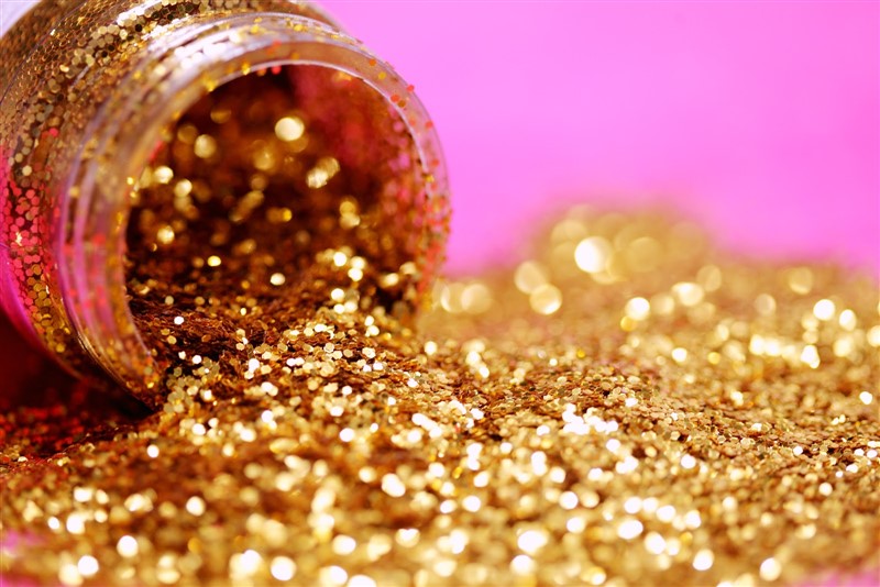 What Does All That Glitters Is Not Gold Mean?