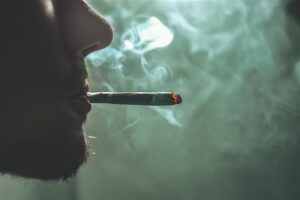 What Does Blunt Mean? | The Word Counter